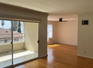 8218 De Longpre Ave #A, Los Angeles, CA 90046