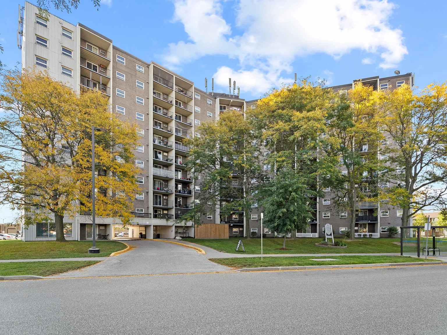 Anchorage Apartments — Photo 3