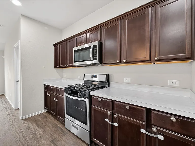 20926 Belmont Village Way — Photo 10