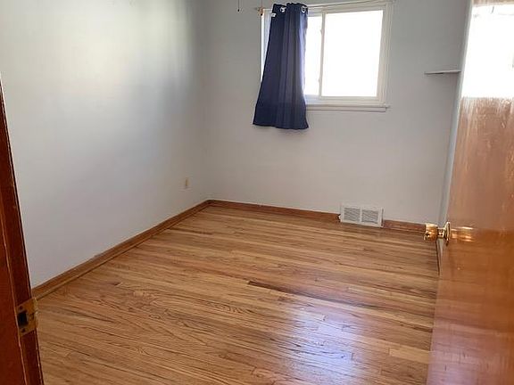 5th image of 2160 Ford Blvd