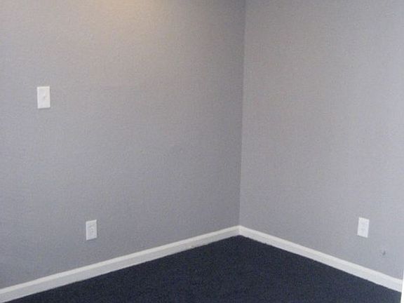 4th image of 136 N New Hampshire Ave APT 2