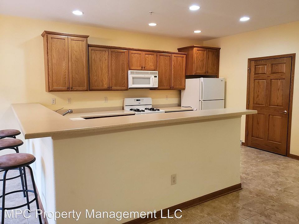 1st image of 7937 Williamsburg Ct Unit 101