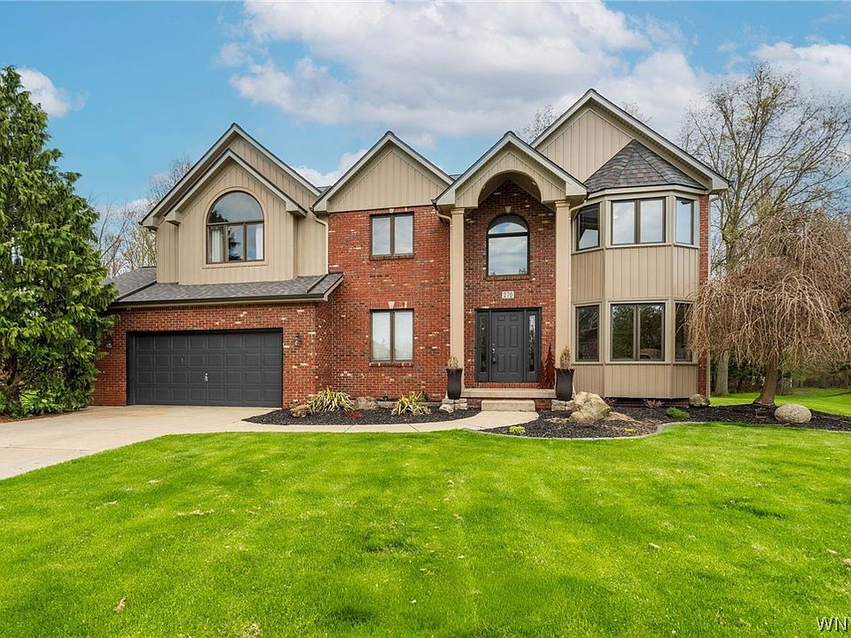 1st image of 270 Woodstream Dr