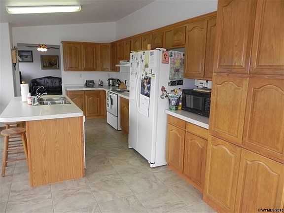 3rd image of 10262 Chameleon St