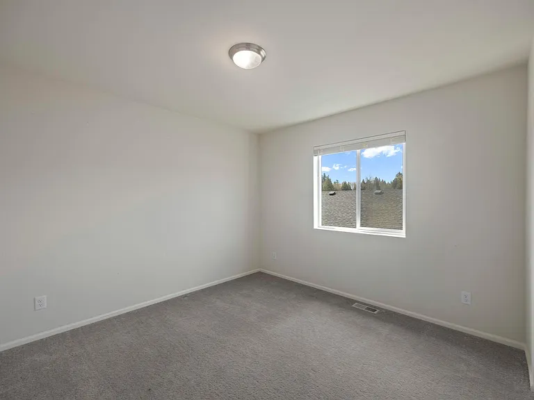 9214 Candytuft Dr SE — Photo 24