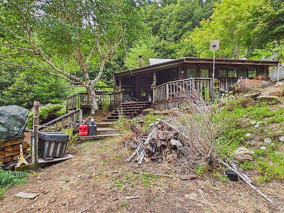 2nd image of 1326 China Creek Rd