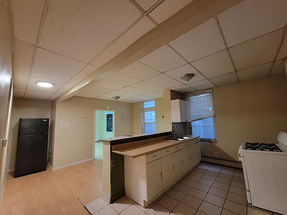 2nd image of 213 S Harrison St #1L
