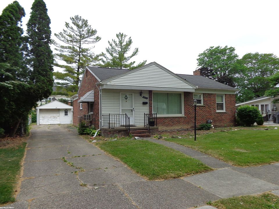 1st image of 22405 Edgewood St