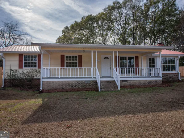 9 Friar Tuck Rd, Reynolds, GA 31076