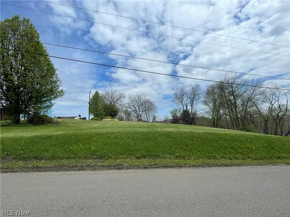 Skyview Circle Way, Weirton, WV 26062