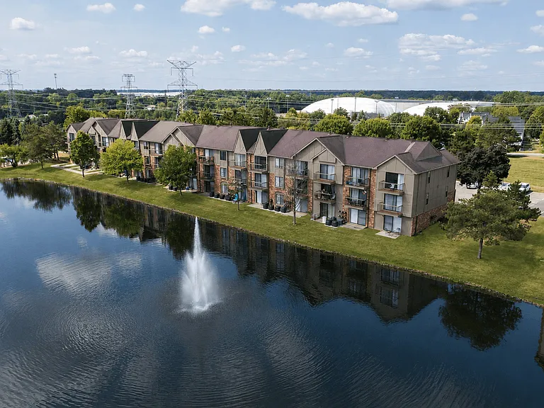 Stone Ridge Apartments — Photo 11
