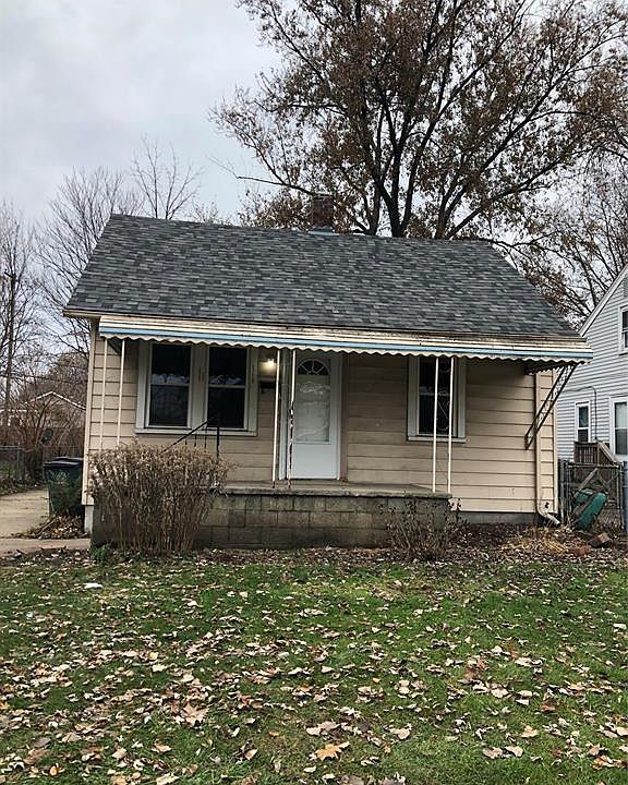1st image of 23117 Hoover Ave