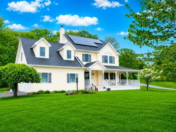 24 Robyn Drive, Marlboro, NY 12542