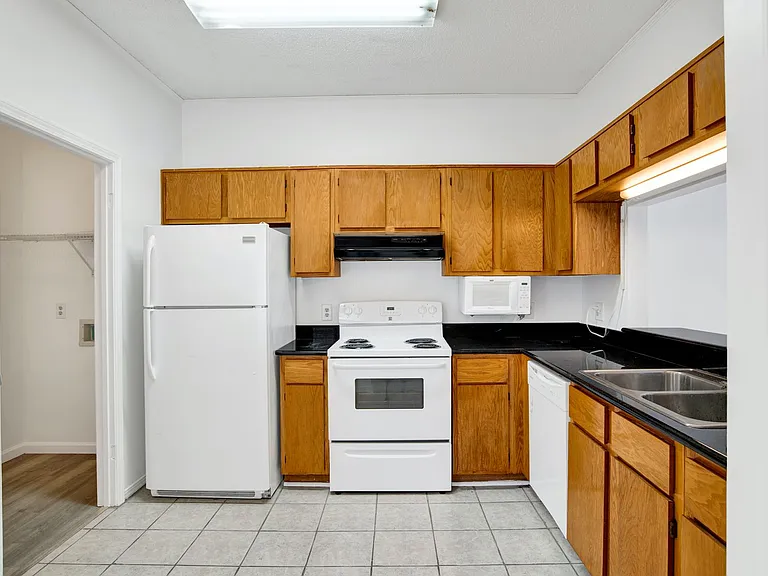 601 E Burgess Rd #K11 — Photo 6