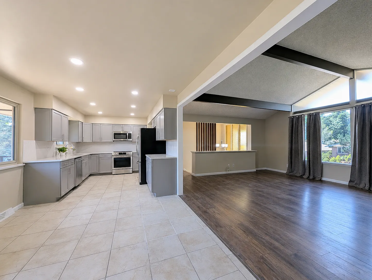 4 bed, 2138 sqft, $3,100 — Photo 3