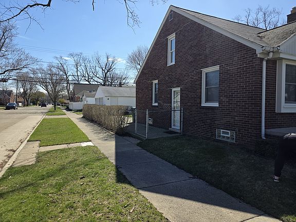 side yard