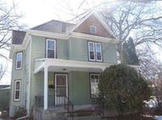 622 W 6th St, Cedar Falls, IA 50613