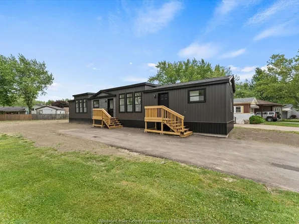 14 Dana Dr, Essex, ON N8M 1Y9