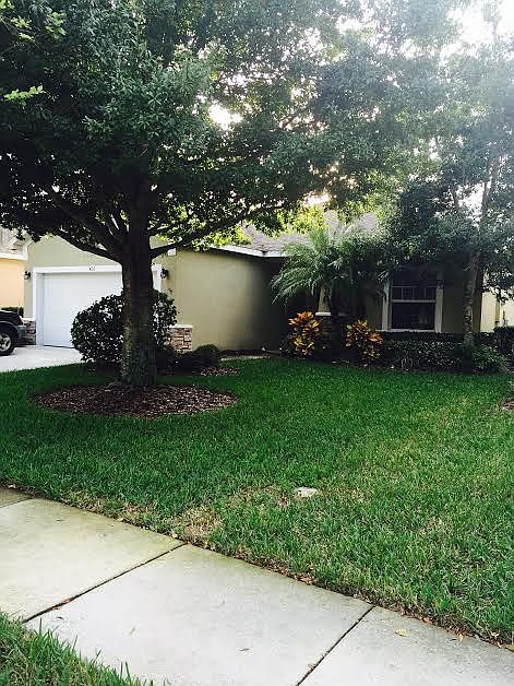1st image of 422 Waterside Cir