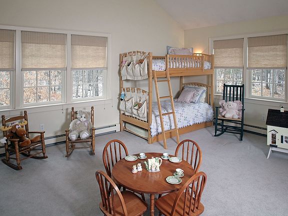 What a sweet bedroom!