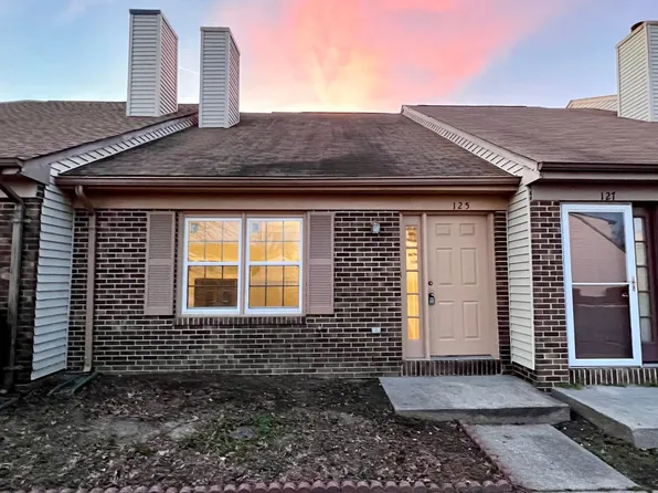 125 Parkway Dr, Hampton, VA 23669