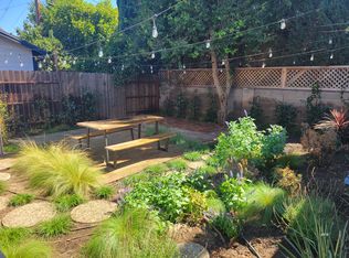 9424 Rhea Ave, Northridge, CA 91324