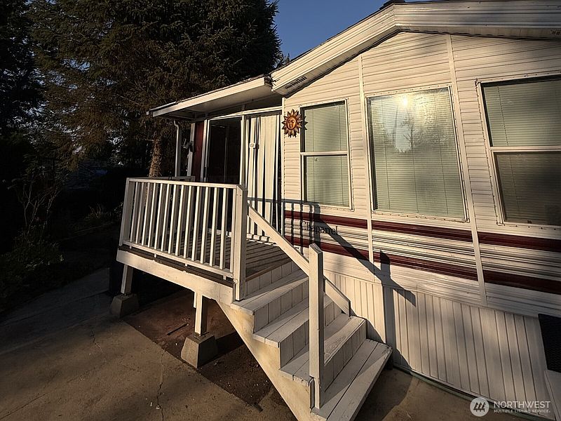 4th image of 5001 Bay Road #F87