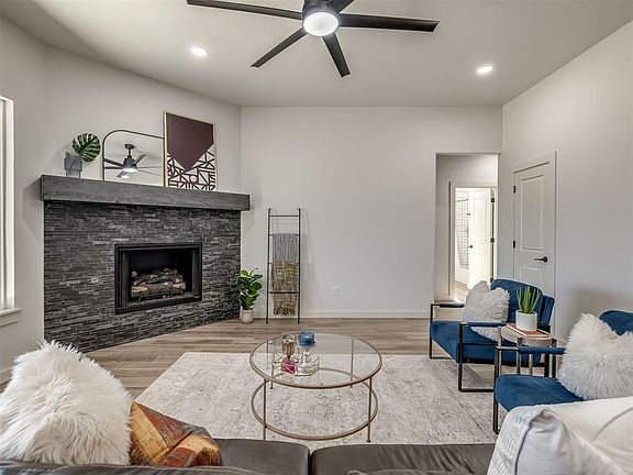 7th image of this home