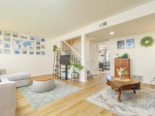 902 Sunnybrae Lane, Novato, CA 94947