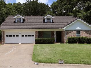 1217 Terrace Trl, Hurst, TX 76053