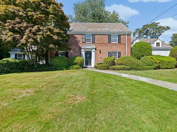 443 Chestnut St, Newton, MA 02468