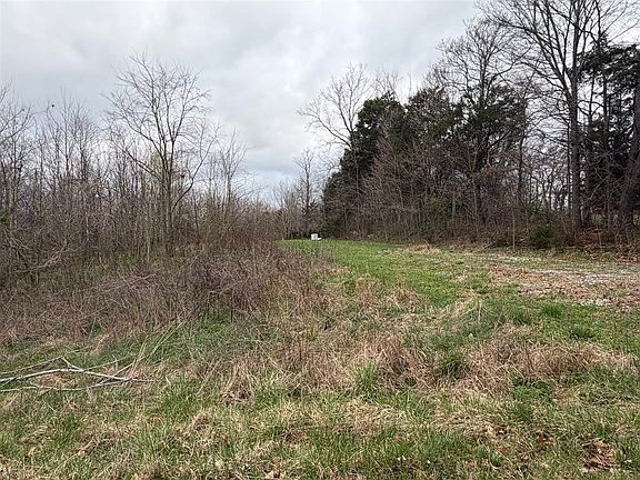 3rd image of 200 Richardson Rd