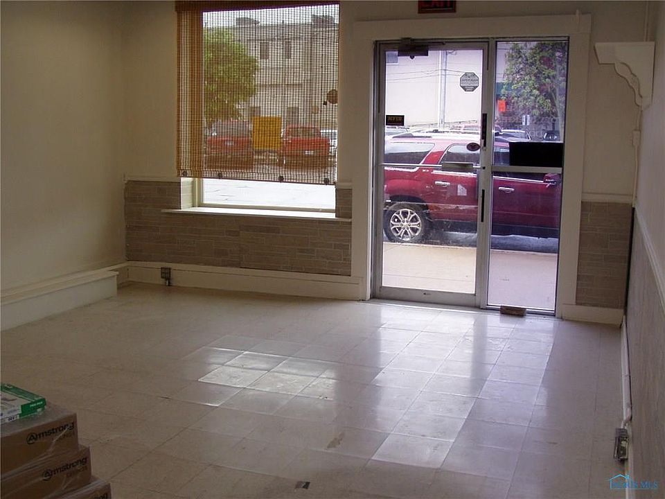 2nd image of 518 W 1st St