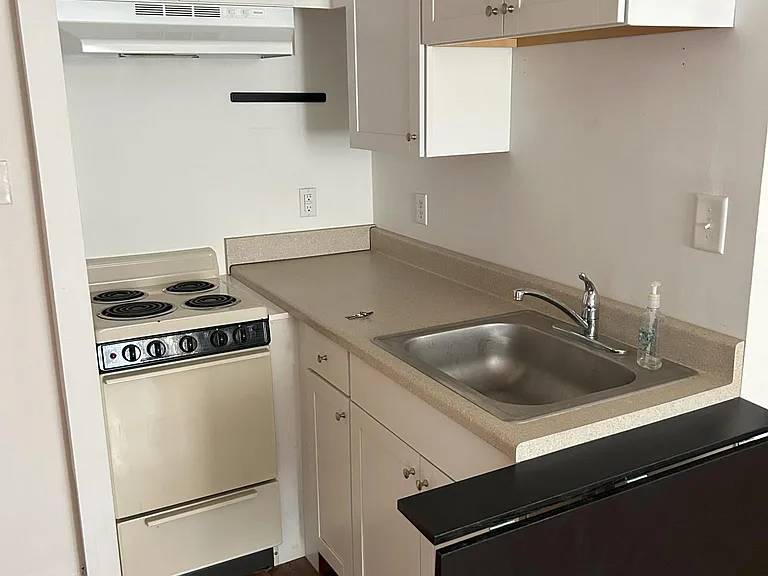 2805 W Queen Ln #3F — Photo 3