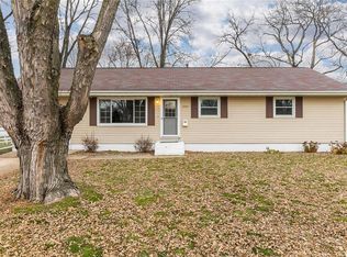 2490 11th Ave, Marion, IA 52302