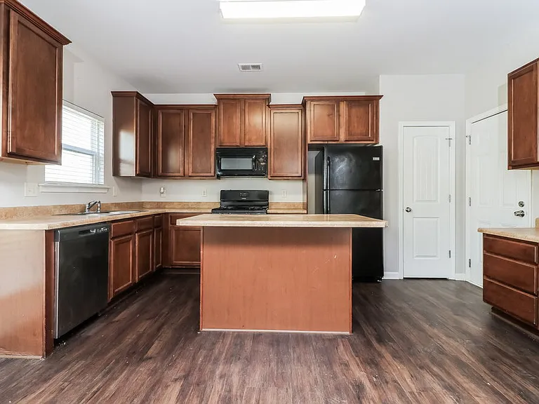 98 High Point Way — Photo 9