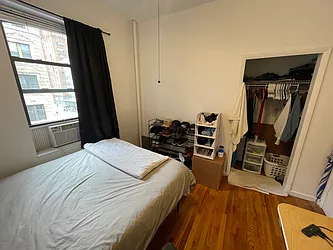 Rented by R New York