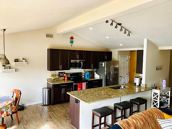 4th image of 11868 Heather Grove Ln