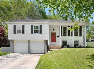 9732 W 89th Ter, Overland Park, KS 66212