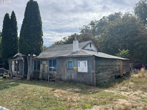 8834 Old Highway 99 S, Winston, OR 97496