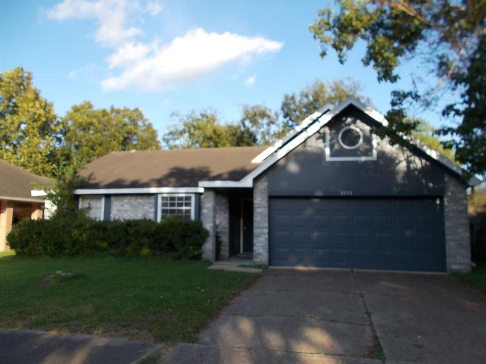1st image of 1131 Oxford Dr