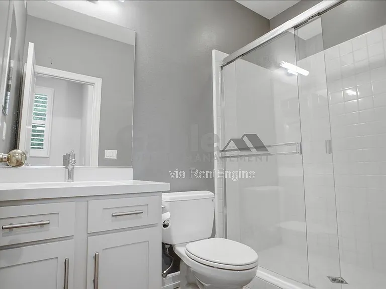 26925 Carmelita Dr — Photo 11
