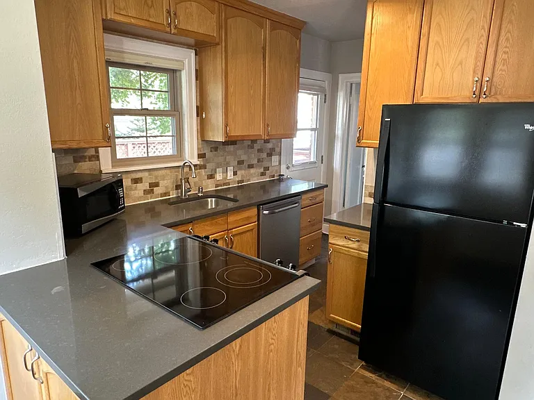 1523 S Perry St — Photo 13