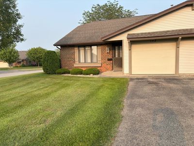 152 S Zeeland Pkwy, Zeeland, MI, 49464