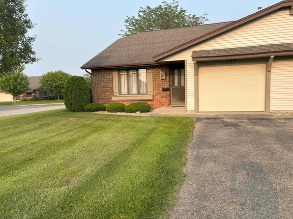 152 S Zeeland Pkwy, Zeeland, MI 49464