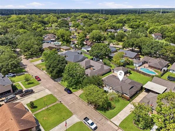 1908 Acacia St, League City, TX 77573