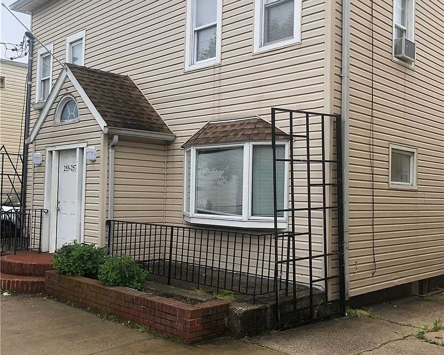 1st image of 255 Mineola Blvd #1L
