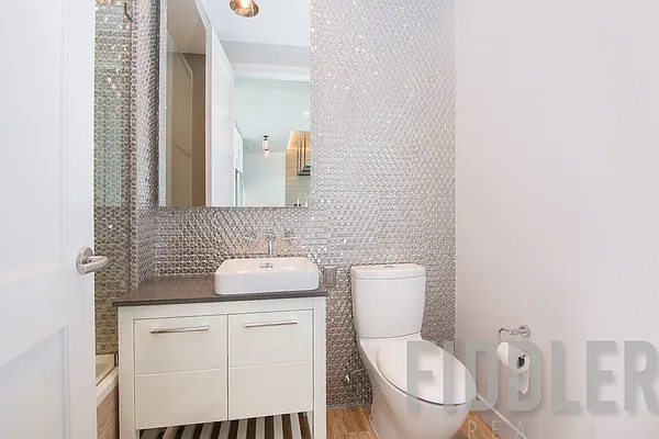 Rented by The KCI Group | media 98