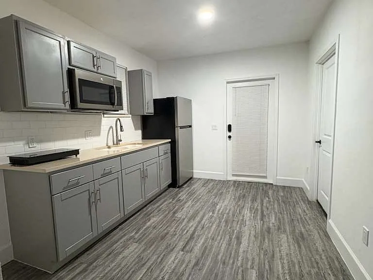 2133 SW Kail St — Photo 14