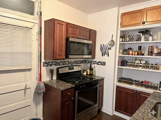 4535 N. Hamilton — Photo 3